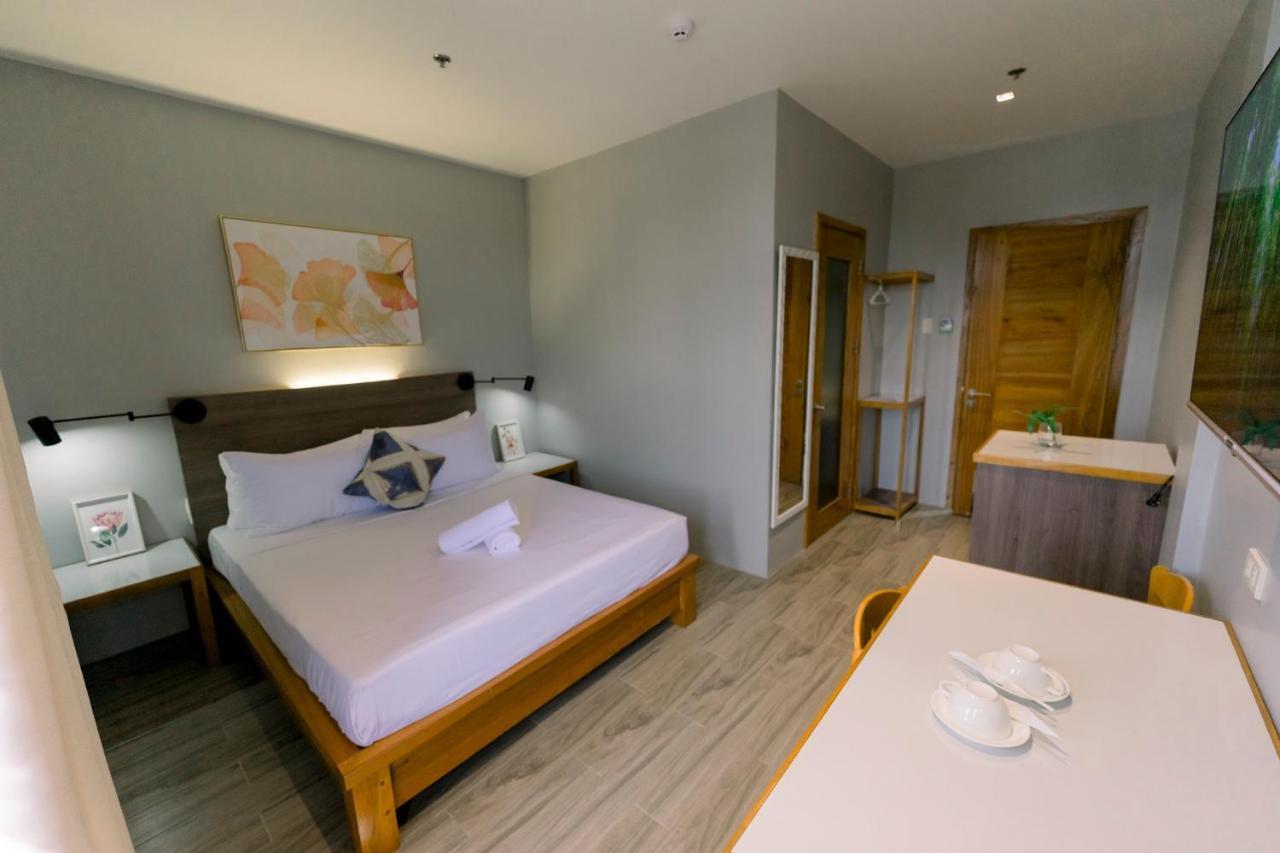Madonna Hometel And Suites New Pandan Panabo Bagian luar foto
