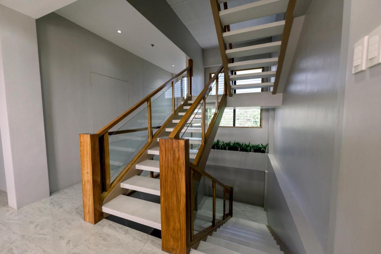 Madonna Hometel And Suites New Pandan Panabo Bagian luar foto