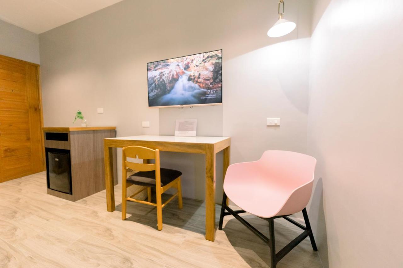 Madonna Hometel And Suites New Pandan Panabo Bagian luar foto